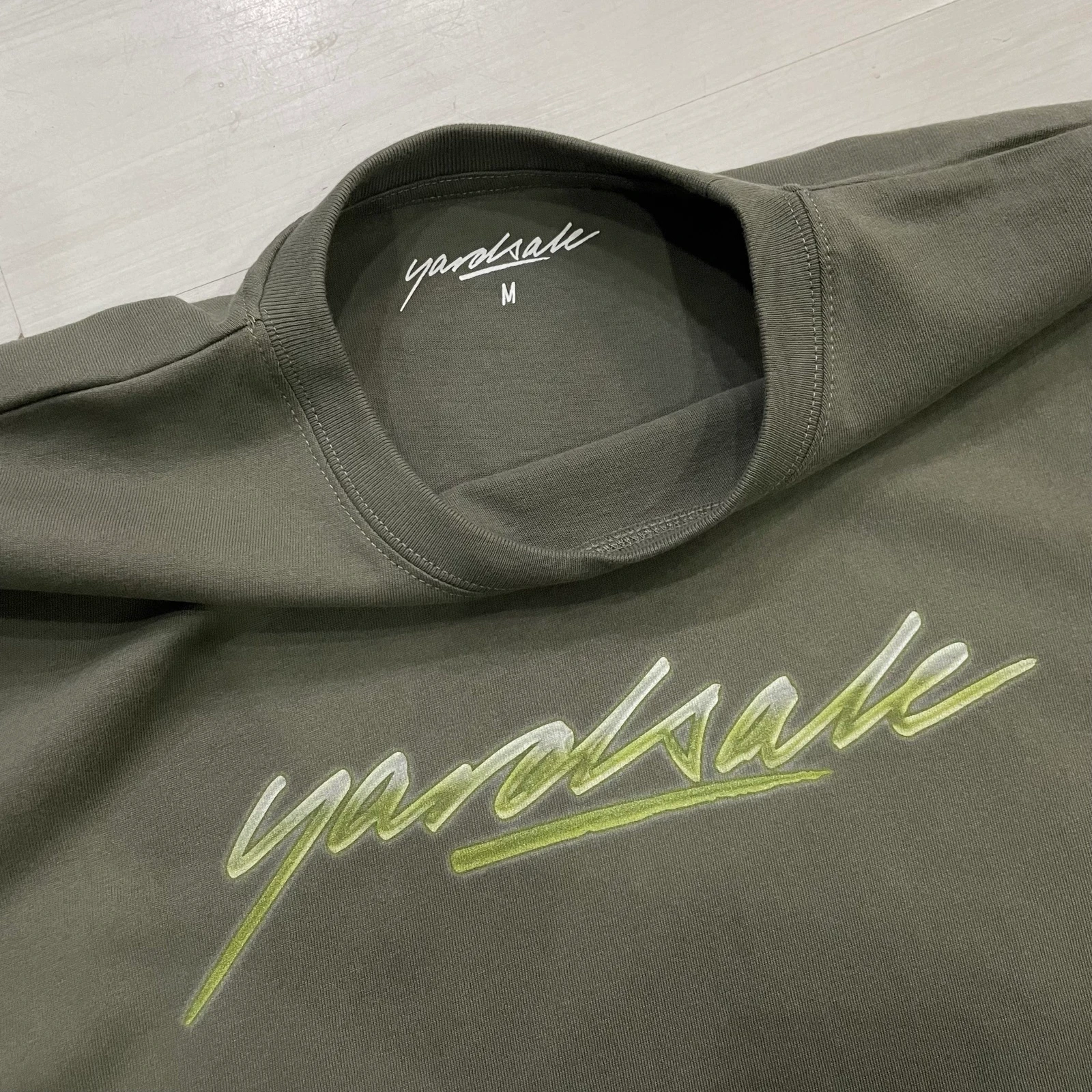 Yardsale Skateboards - Script Logo Tee (Groen) – photo 2